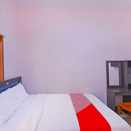 Oyo 91445 Sandat Guest House Denpasar Eksteriør billede