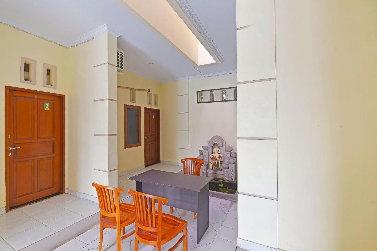 Oyo 91445 Sandat Guest House Denpasar Eksteriør billede
