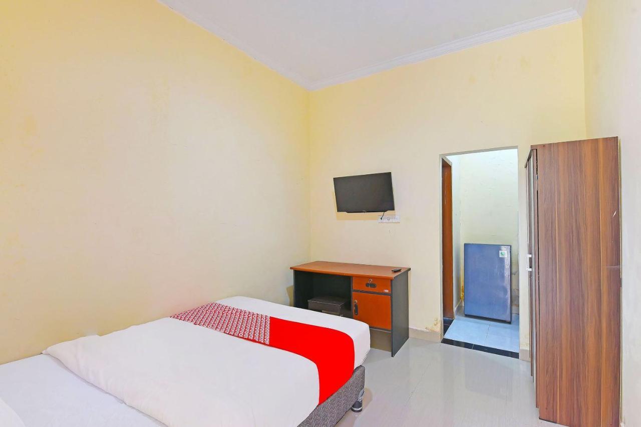 Oyo 91445 Sandat Guest House Denpasar Eksteriør billede