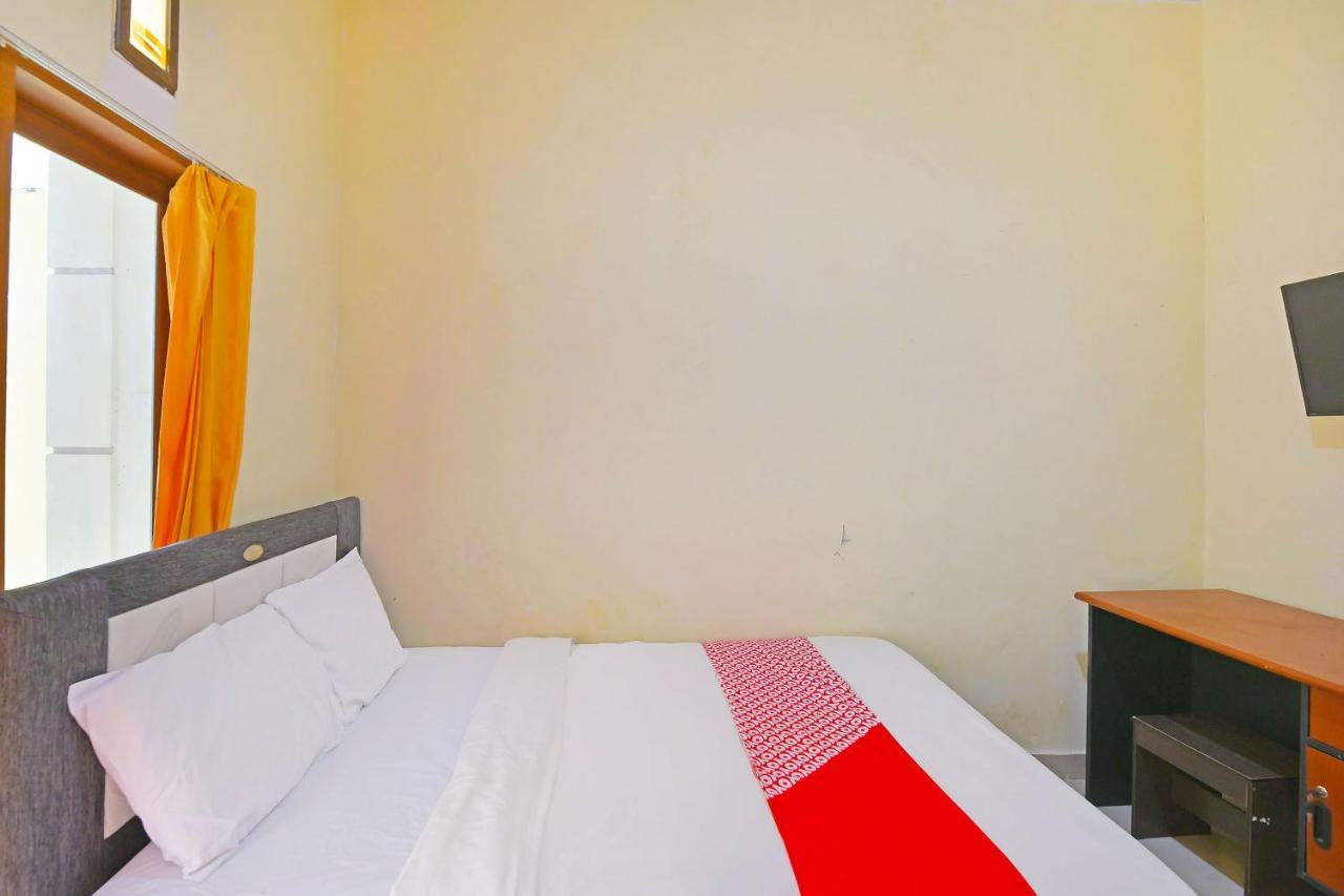 Oyo 91445 Sandat Guest House Denpasar Eksteriør billede